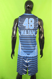 High-performance basketball uniform in blue and white – breathable fabric for athletes

