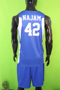 High-performance basketball uniform in blue and white – breathable fabric for athletes

